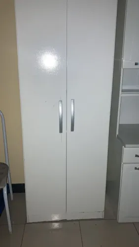 Armário 2 portas em MDF