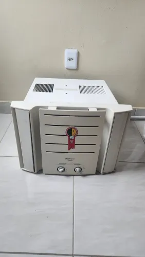 Ar-condicionado de Janela Springer 7.500 BTUs