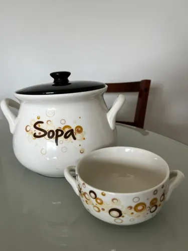 Sopeira de porcelana com bool
