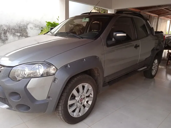 Fiat Strada Adventure1.8/ 1.8 Locker Flex CD 2016