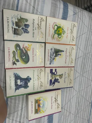 sete livros da saga Harry Potter, Editora Rocco R$200