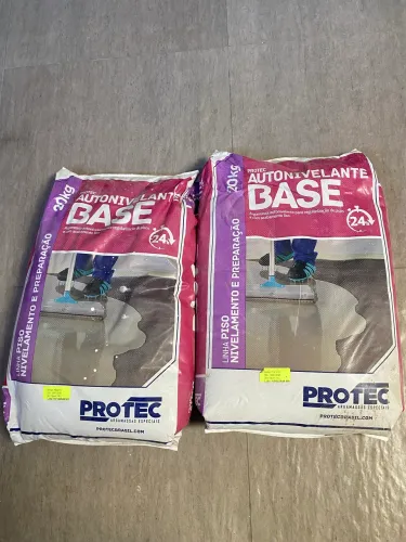 Protec autonivelante base 