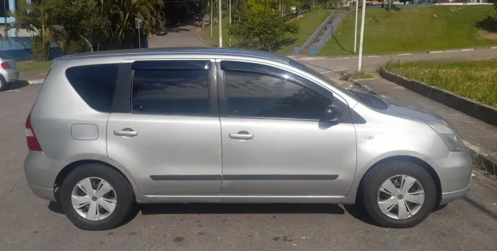 Nissan Livina 1.6 16V Flex Fuel 5P 2013