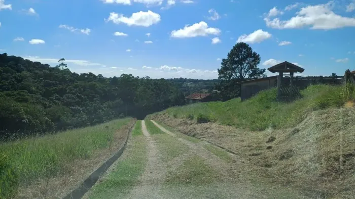 Terrenos em Ibiúna a partir de 500m² com fácil acesso à represa e natureza