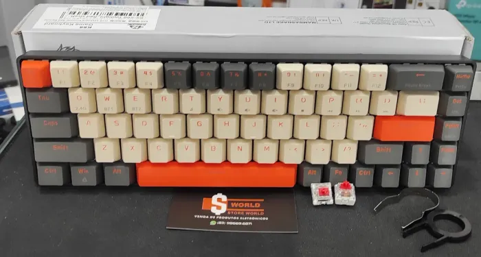 Teclado mecânico com Switch Vermelho - Store World