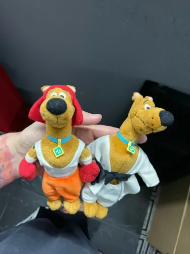 Pelúcias Scooby doo brindes Santander brinquedo bichinho pelúcia