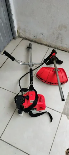 Roçadeira Nakazaki 65 cilindradas 