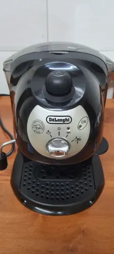 Máquina de café expresso Delonghi
