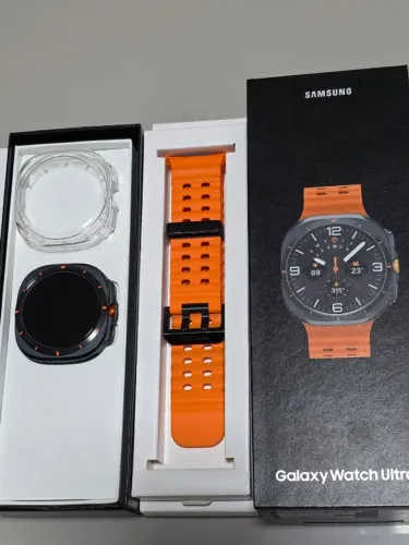 Samsung Galaxy Watch Ultra SM-L705F com caixa, 2 pulseiras e carregador