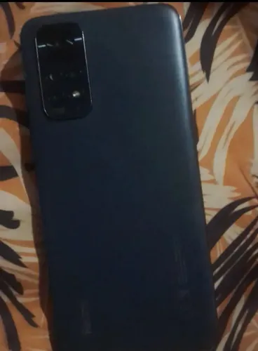 Estou vendendo um redimi note 11 de 128 GB e 4+4 de ram