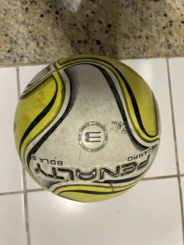 bola 8 pênalti em ótimo estado para fut 7 e futsal pronta pra fazer vc se divertir 