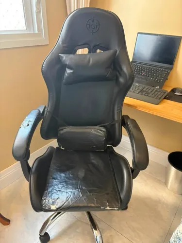 Cadeira Gamer (Estrutura Boa) - Ideal para Reforma