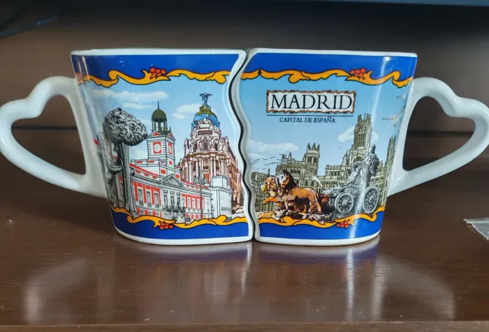 Canecas decorativas de lembrança de Madrid, Espanha.