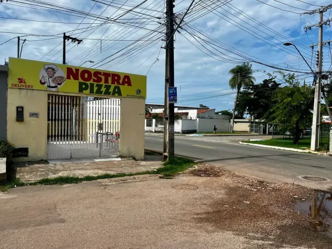 VENDO CASA COMERCIAL