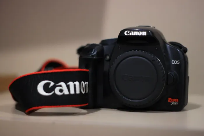 Canon XSI - 450D - Câmera DSLR Impecável