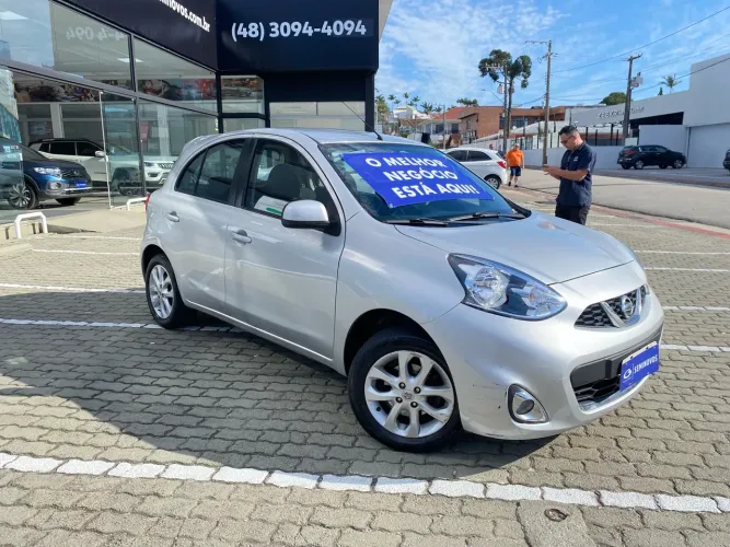 Nissan March SV 1.6 16V Flex Fuel 2015