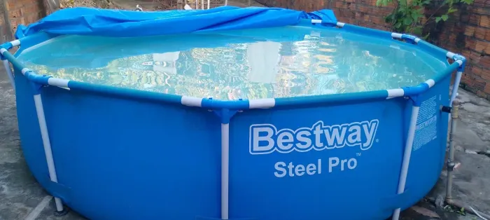 Piscina estrutural redonda