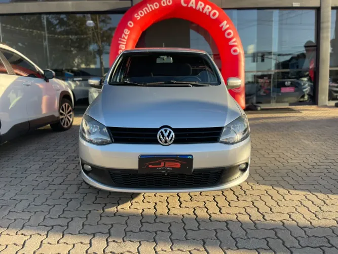 Volkswagen Fox 1.0 MI Total Flex 8V 5P 2014
