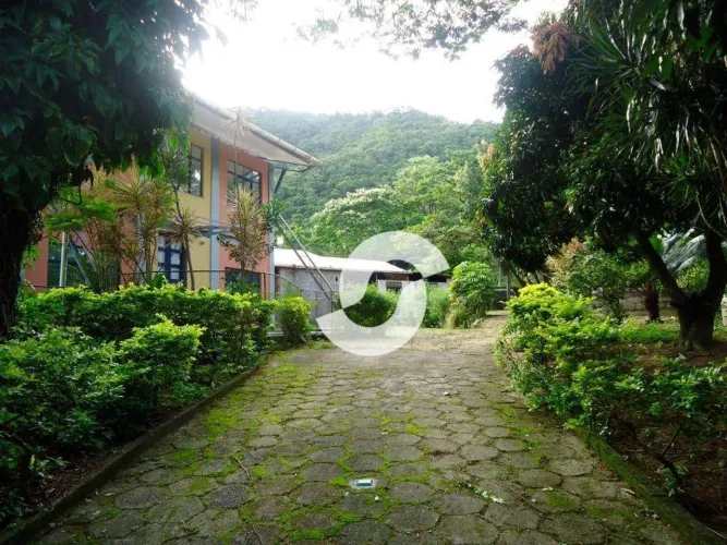 Chácara com 5 dormitórios à venda, 8000 m² por R$ 2.500.000,00 - Engenho do Mato - Niterói