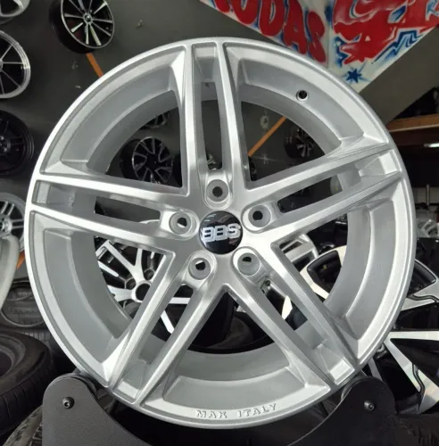 Jogo de rodas Mak Italy aro 18 5x114