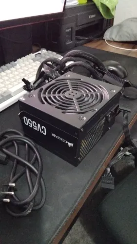 Fonte Corsair CV550 (LEIA O ANÚNCIO)