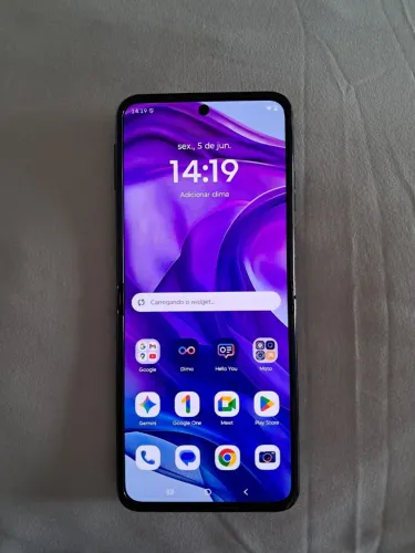 Celular Flip - Moto Rarz 50 Ultra - 512Gb