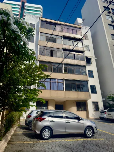 APARTAMENTO 3/4 COM SUÍTE E VARANDA NA BARRA EM FRENTE AO SHOPPING BARRA