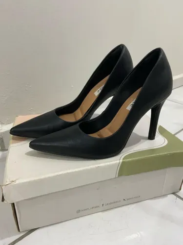 Scarpin Bebecê, tamanho 35