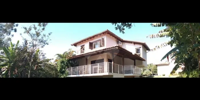 Casa com 2 unidades na Praia do Rosa com vista para a lagoa - Imbituba/ SC