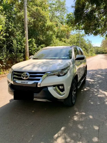 Toyota Hilux SW4 SRX 4X4 2.8 TDI 16V Dies. Aut. 2020