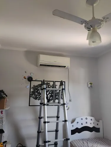Vendo um ar condicionado Samsung 9000 BTUs