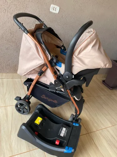 Carrinho de bebê kit bebê conforto e base
