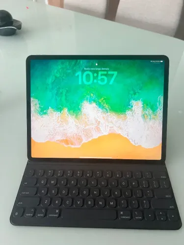 IPad Pro 12.9 3º Geração + Magic Keyboard 