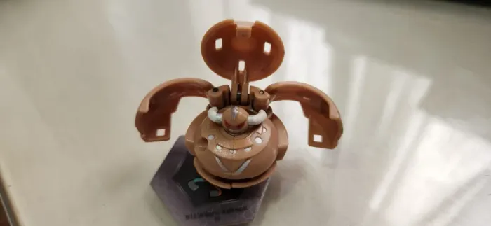 Bakugan Subterra Shadow Vulcan