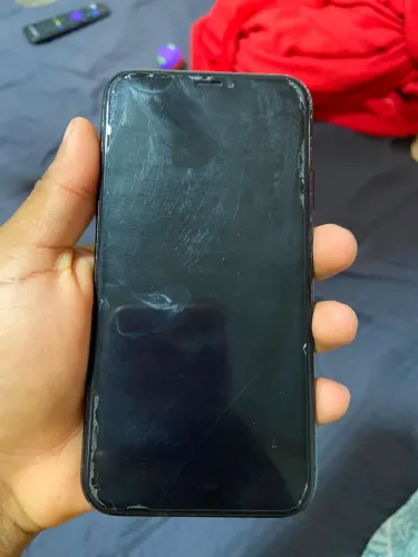 Vende- ou troca IPhone XR 