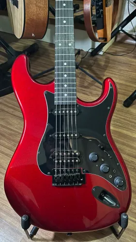 Guitarra Stratocaster Tagima Sixmart Candy Apple (vermelha)