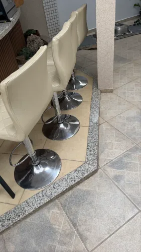 banqueta para area de churrasco ou cozinha
