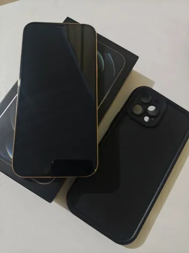 VENDO OU TROCO IPHONE 12 PRO MAX 128 GB CAPA E CABO