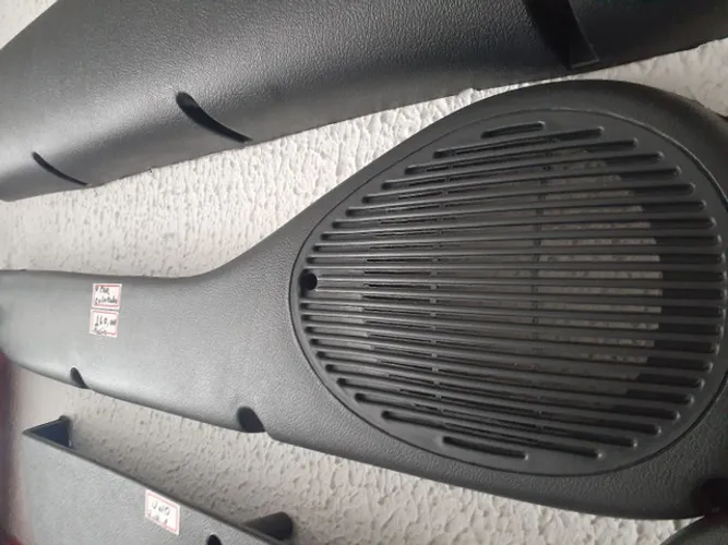 Porta treco. Para : Fiat Uno/Palio. Novo. Instalado. 