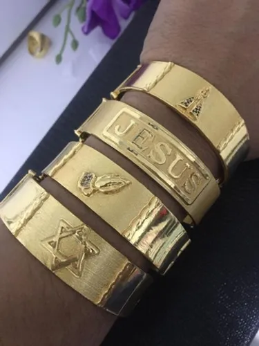 Pulseira bracelete  moeda antiga banho em camadas de ouro 18k