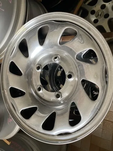 Roda Suzuki aro 15 cromada original unidade valor mínimo 