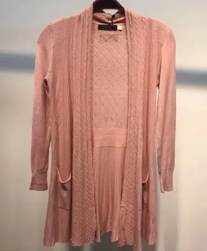 (NOVO! / TAM. ÚNICO) Veste manequim P e M / Cardigan Rosê