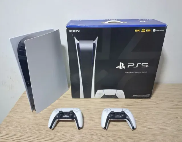 Playstation 5 825GB Digital 2 Controles Zerado( ATE EM 24X NO CARTÃO)( ACEITO CREDISHOP)