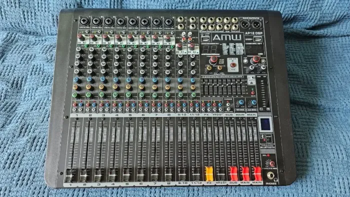 Mesa de som AMW AP12DSP 12 canais BT