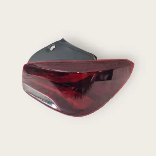 Lanterna Onix hatch s/led 20/23 Dir: