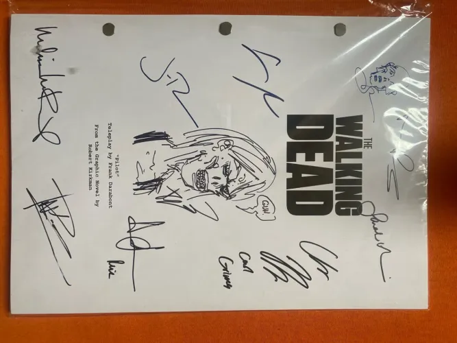 Roteiro autografado The Walking Dead