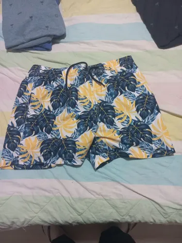 Shorts de Praia Estampado Tropical