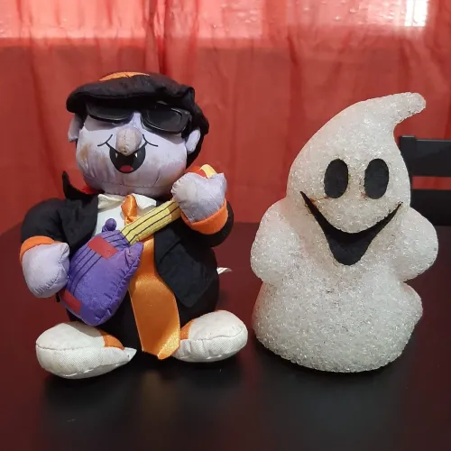 Bonecos Halloween - Vampiro dança e canta + Fantasma acende