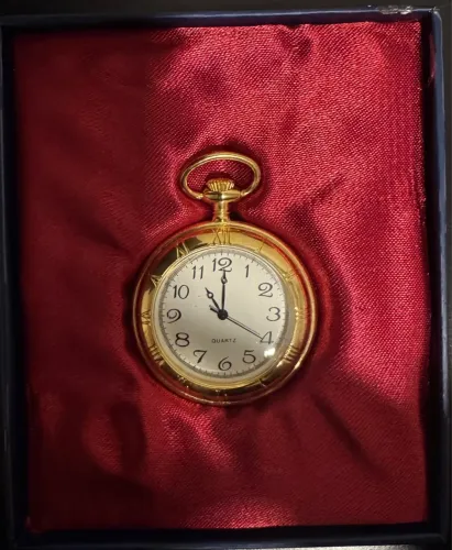 Relógio de bolso dourado Quartz