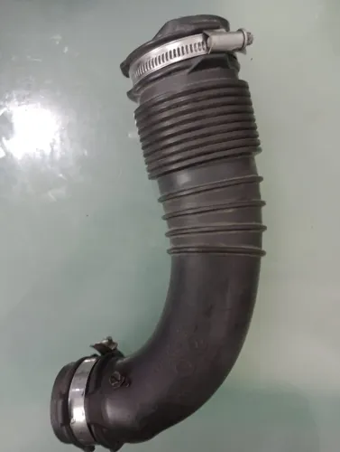 MANGUEIRA DA CAIXA DE  FILTRO DE AR LOGAN/SANDERO NOVO 1.0 3 CILINDROS COM FOROS DE GAS 